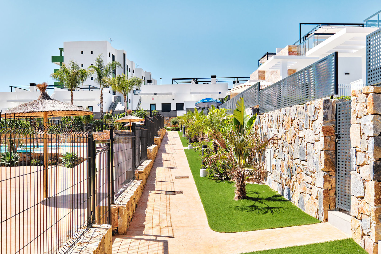 APARTMENT SUNSHINE - With private garden
