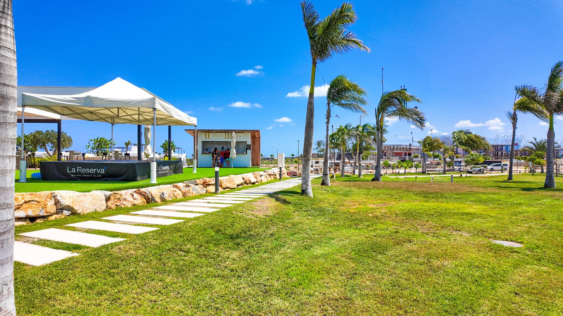 Villa Lakeside Rosalia - con piscina privada climatizada