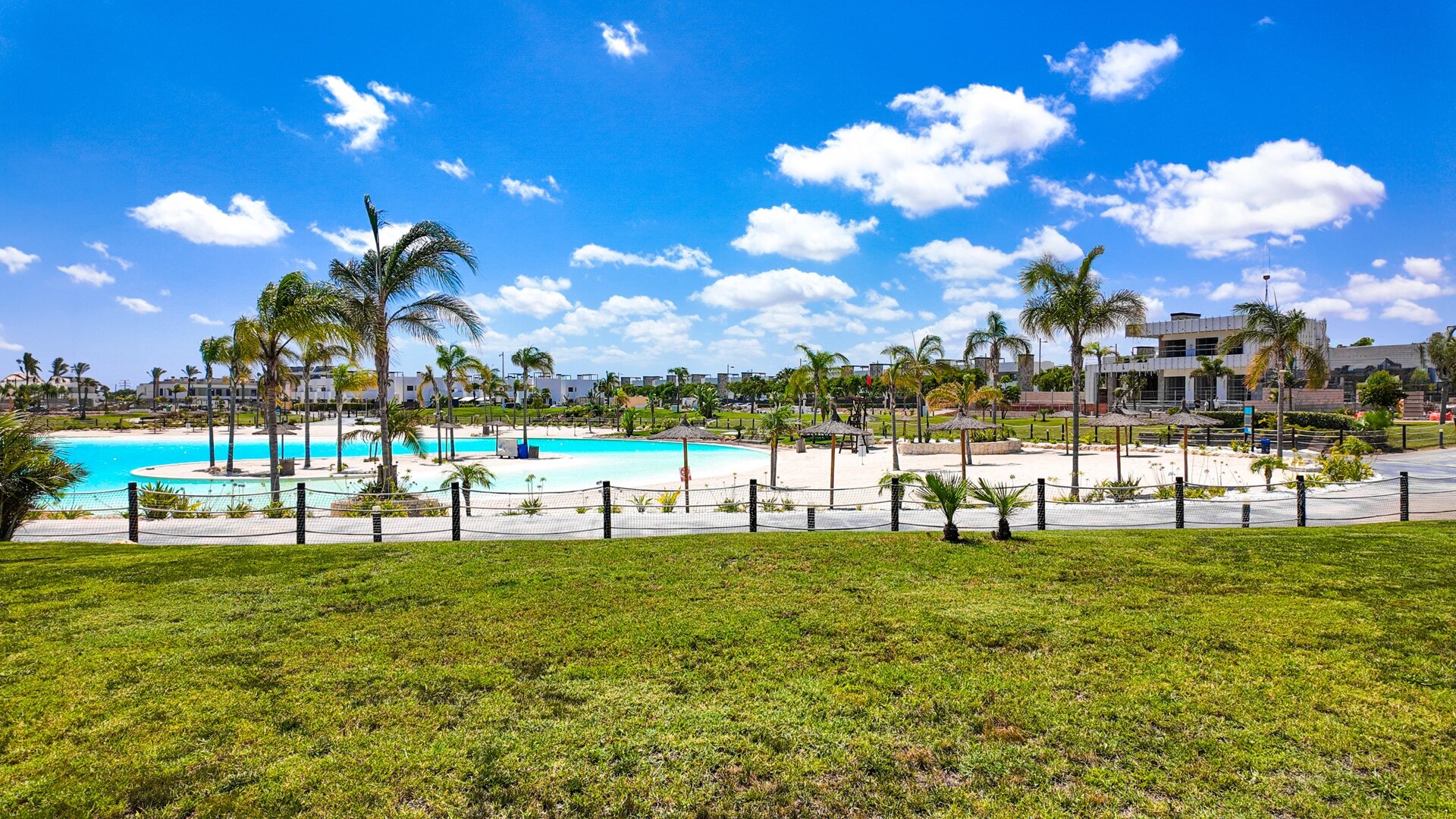 Villa Lakeside Rosalia - con piscina privada climatizada
