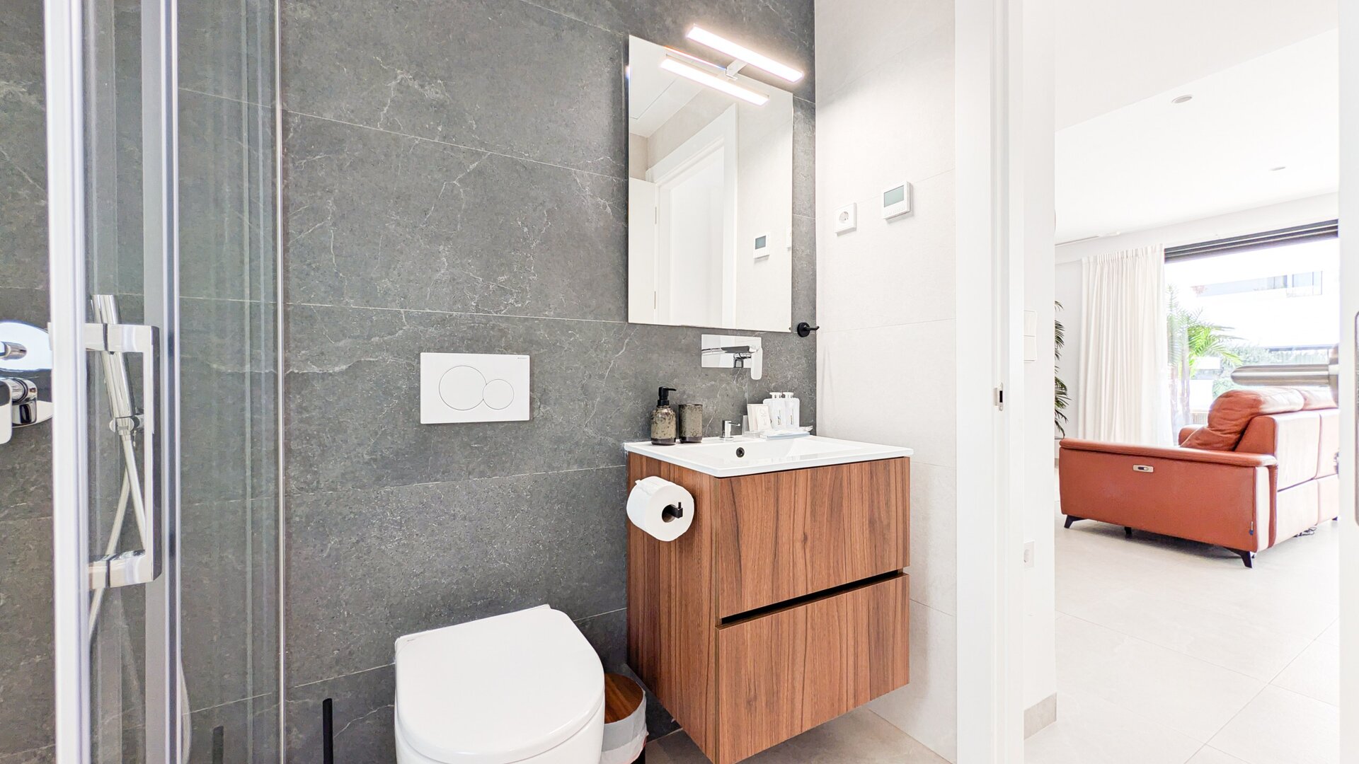 Villa Lakeside Rosalia - con piscina privada climatizada