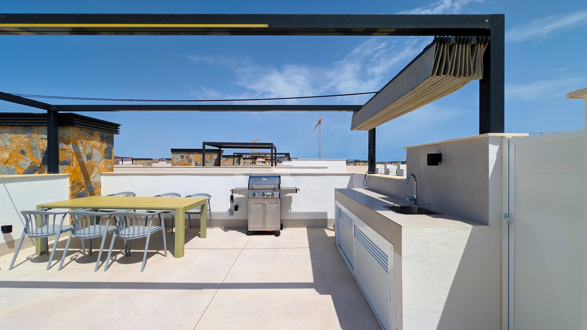 Villa Lakeside Rosalia - con piscina privada climatizada