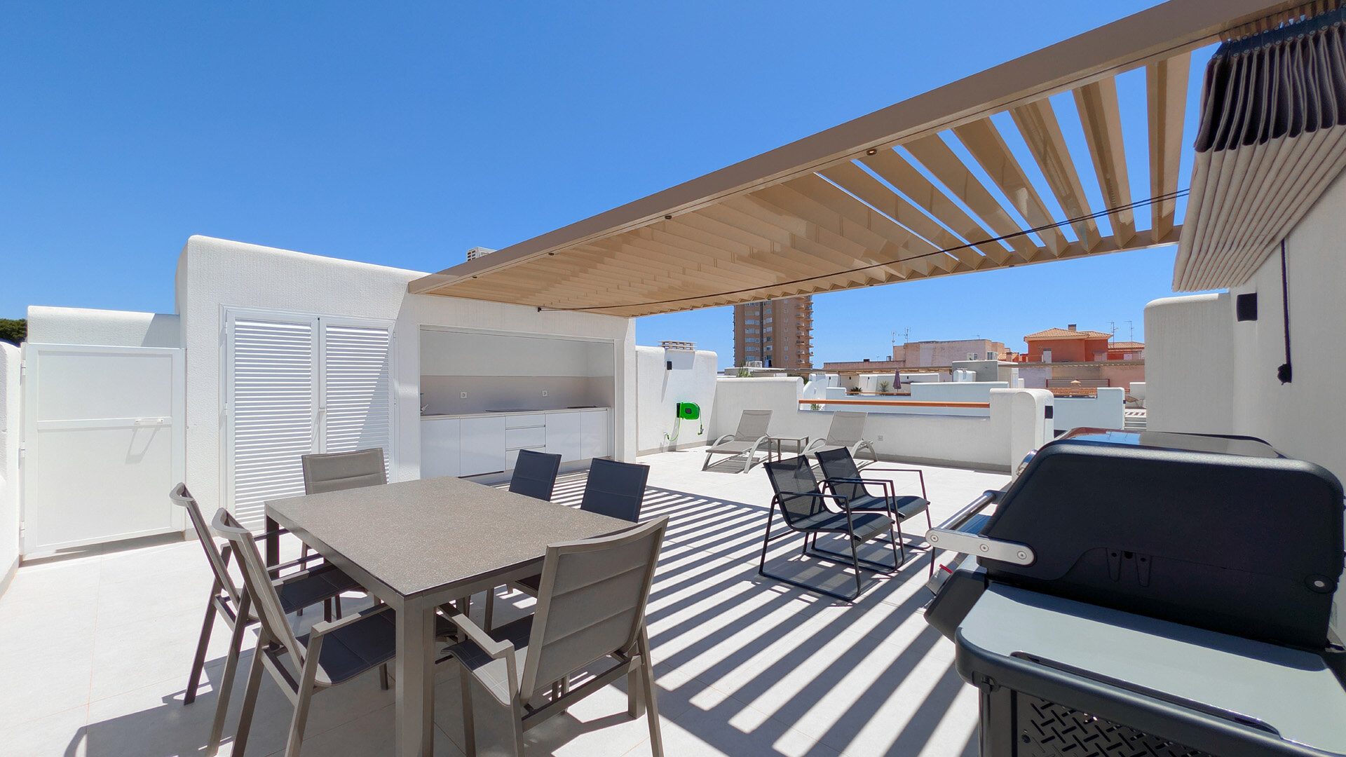 Апартаменты Adelfas – в 150 м от моря