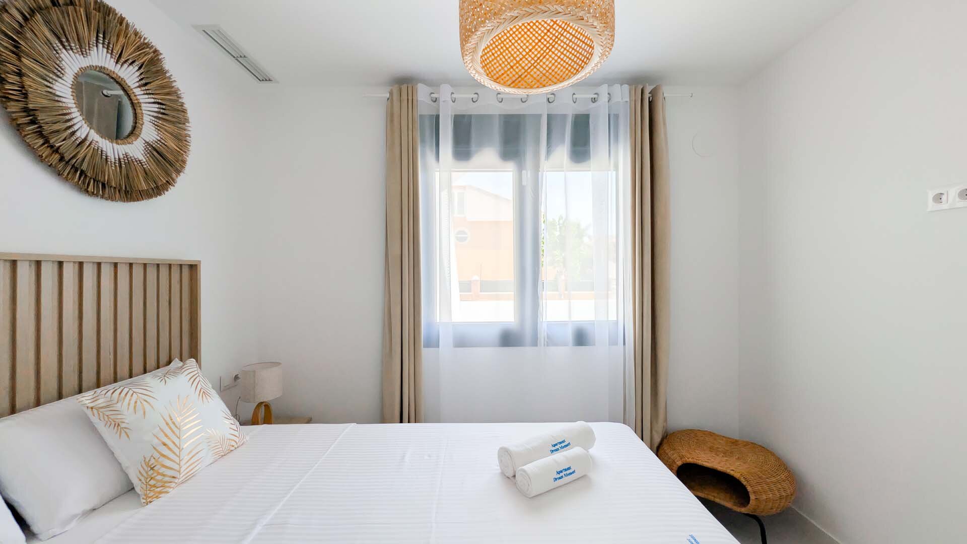 APPARTEMENT DREAM MOMENTS – AVEC JACUZZI SUR UNE TERRASSE ENSOLEILLÉE