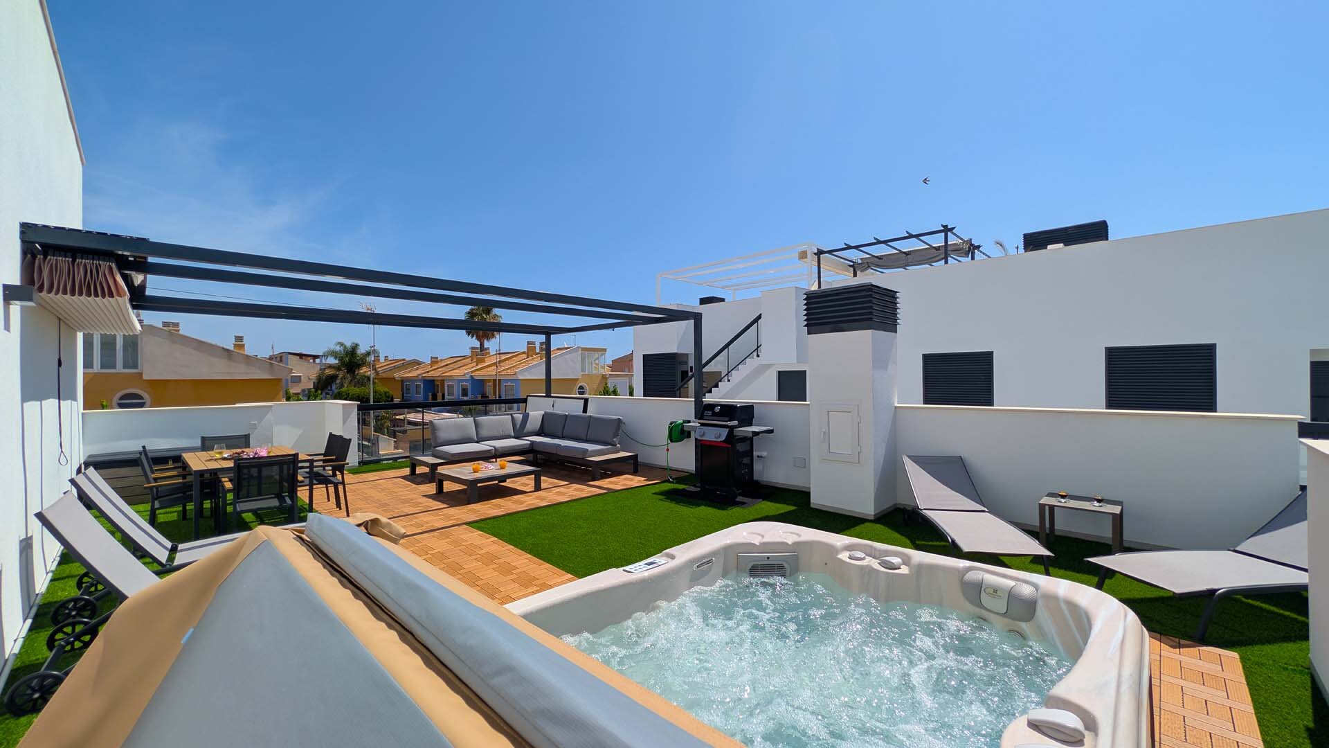 APPARTEMENT DREAM MOMENTS – AVEC JACUZZI SUR UNE TERRASSE ENSOLEILLÉE
