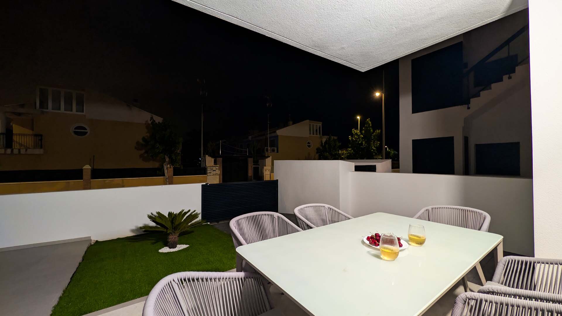 APPARTEMENT DREAM MOMENTS – AVEC JACUZZI SUR UNE TERRASSE ENSOLEILLÉE