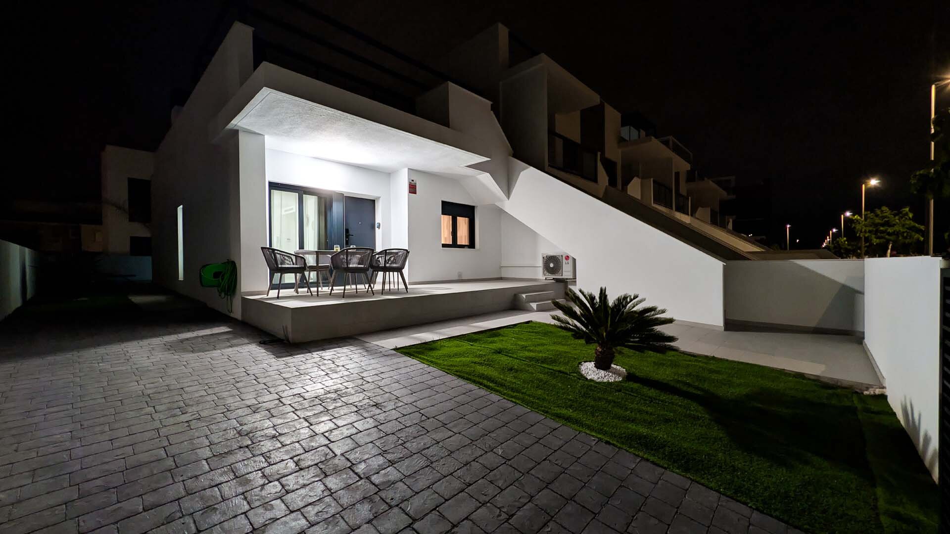 APPARTEMENT DREAM MOMENTS – AVEC JACUZZI SUR UNE TERRASSE ENSOLEILLÉE