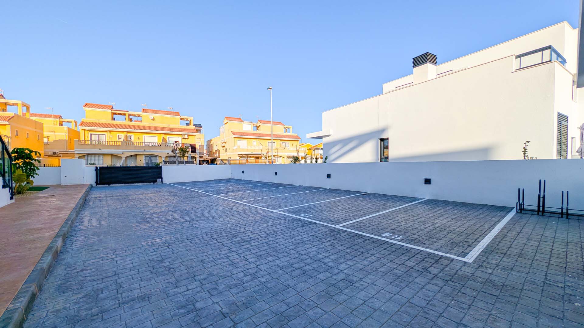 APPARTEMENT DREAM MOMENTS – AVEC JACUZZI SUR UNE TERRASSE ENSOLEILLÉE