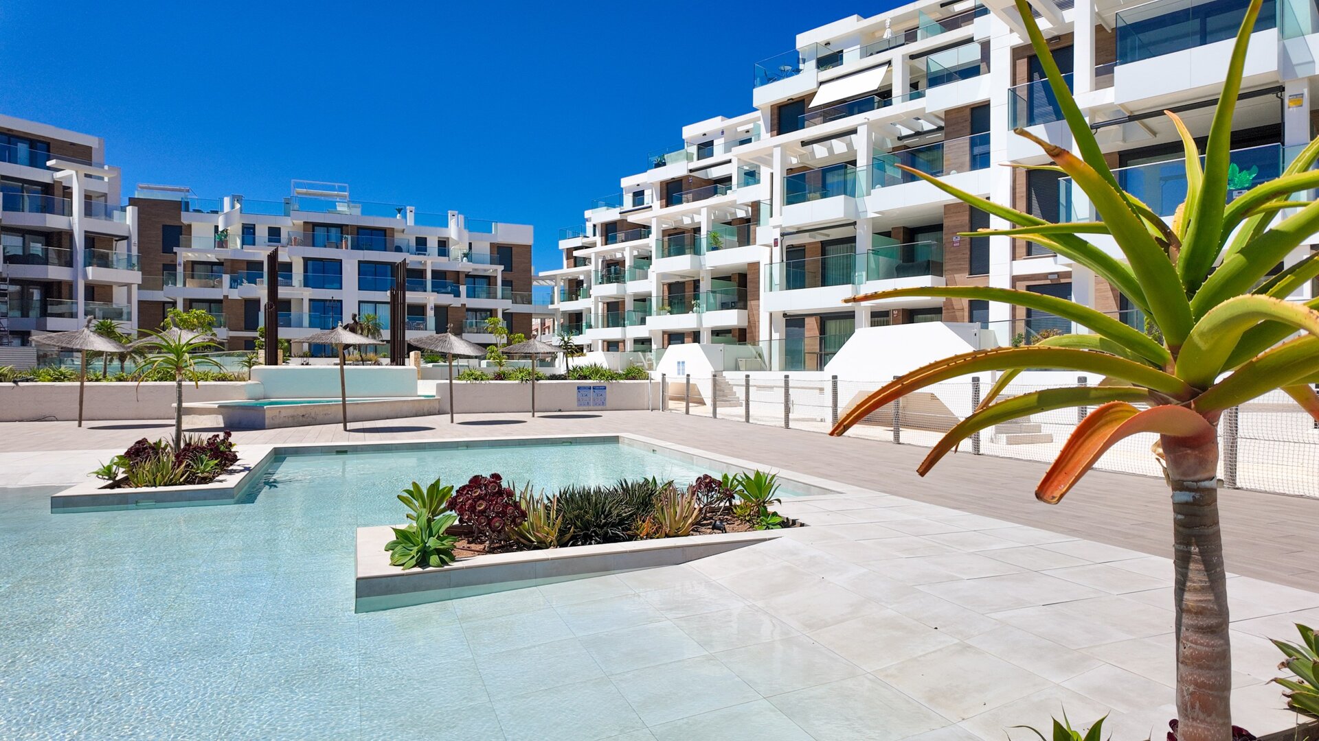 ALMARTE APARTMENT &ndash; BEACHFRONT