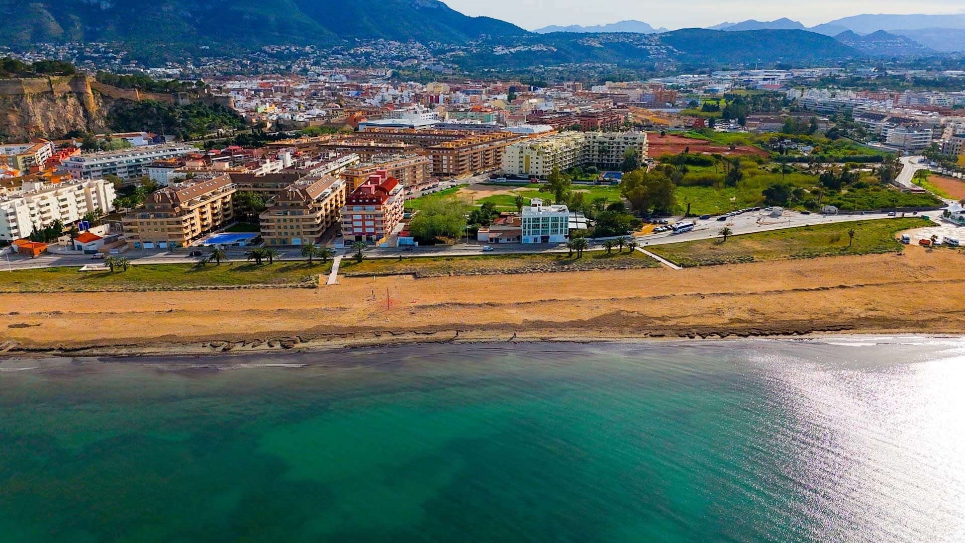 ALMARTE APARTMENT – BEACHFRONT