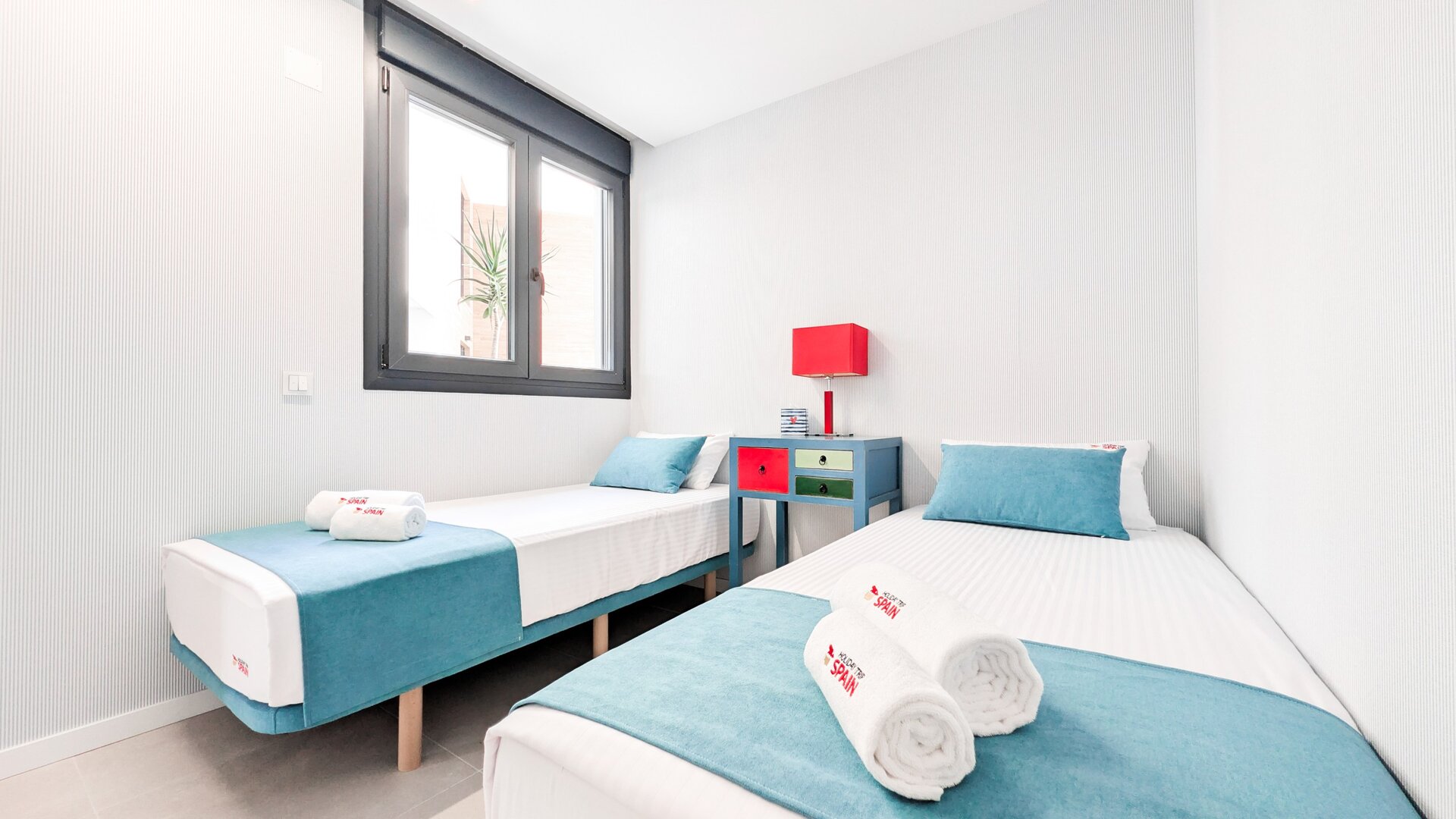 ALMARTE APARTMENT – BEACHFRONT