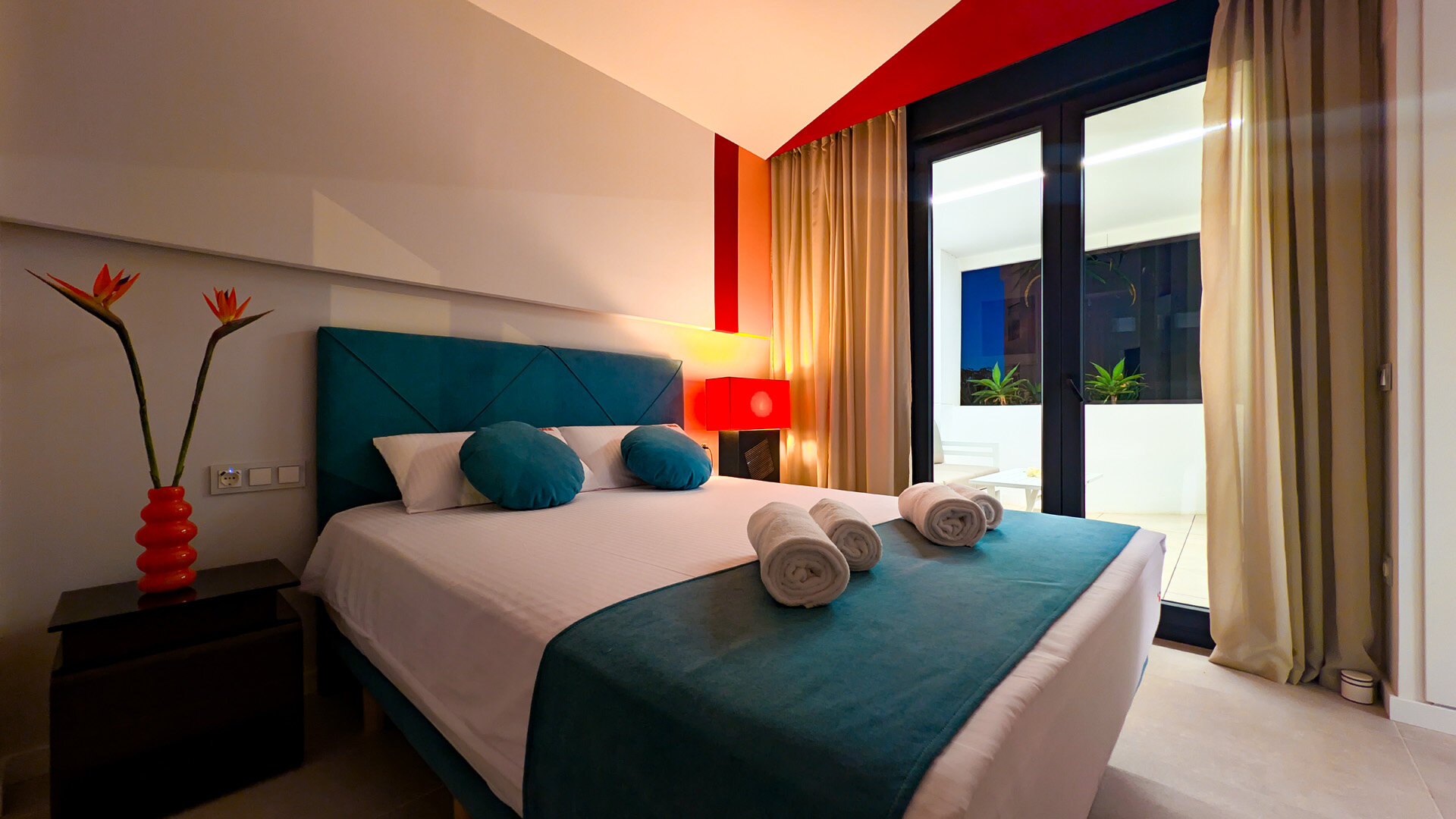 ALMARTE APARTMENT – BEACHFRONT