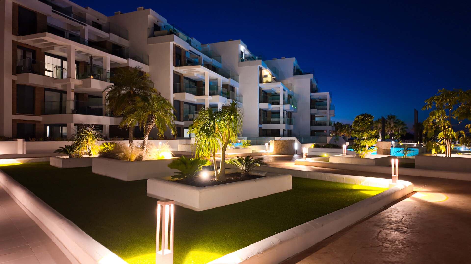 ALMARTE APARTMENT – BEACHFRONT