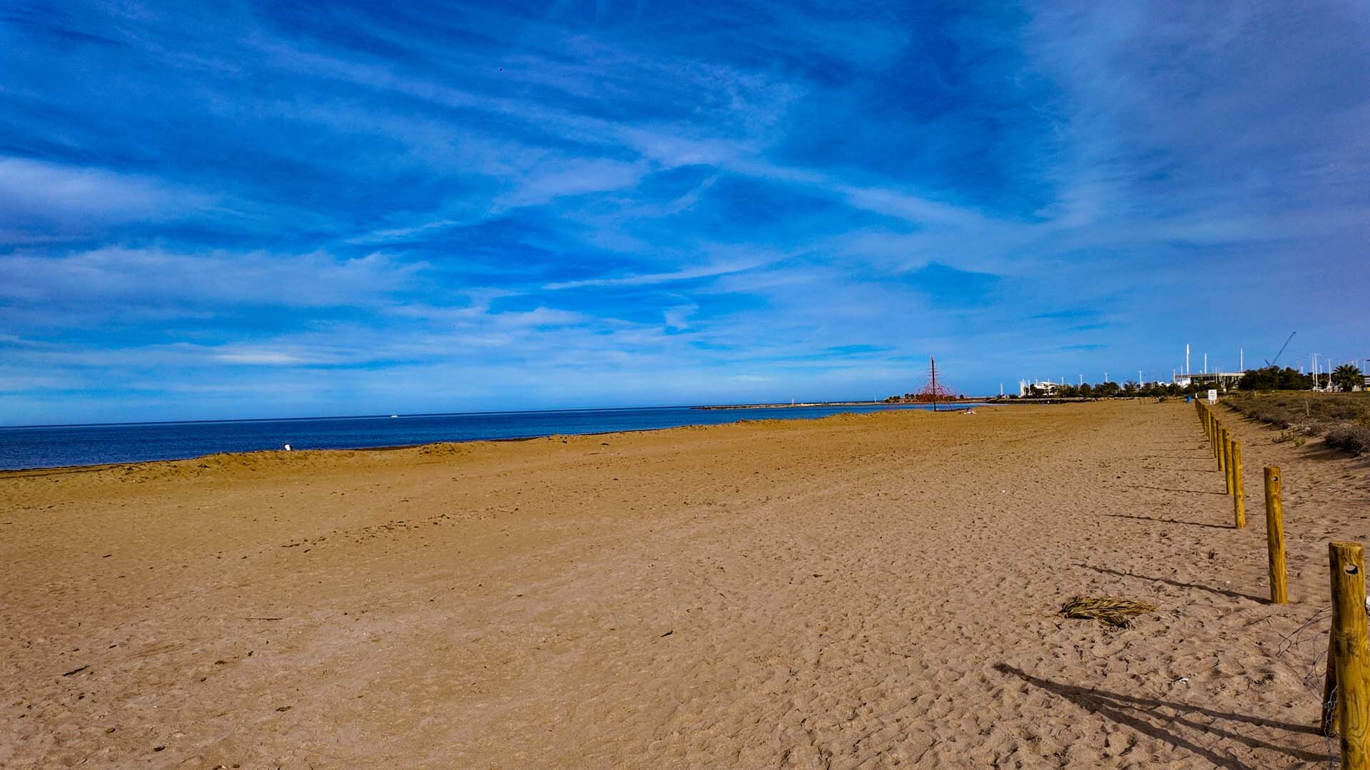 ALMARTE APARTMENT – BEACHFRONT