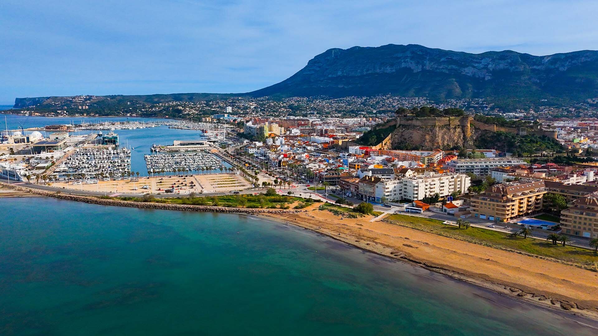 ALMARTE APARTMENT – BEACHFRONT