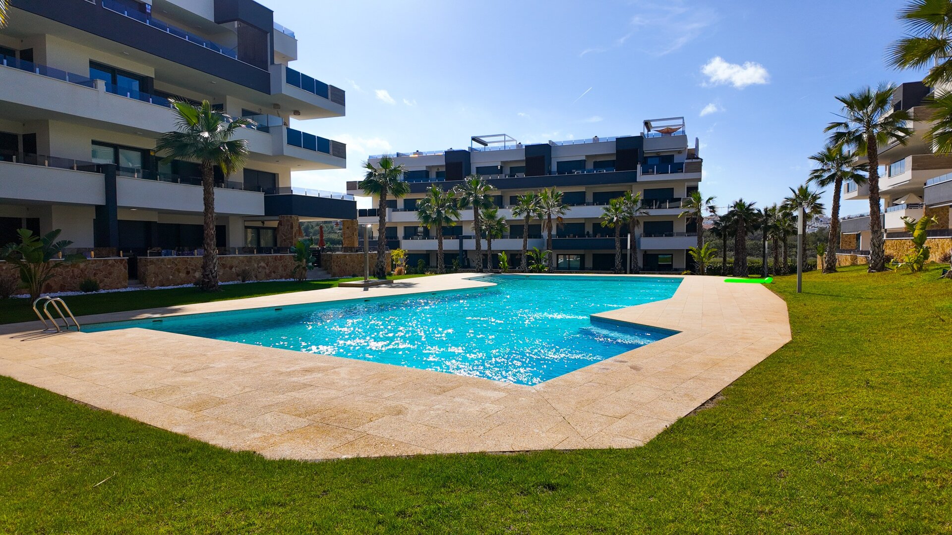 APARTAMENT LA PERLA BLANCA Z SOLARIUM I JACUZZI
