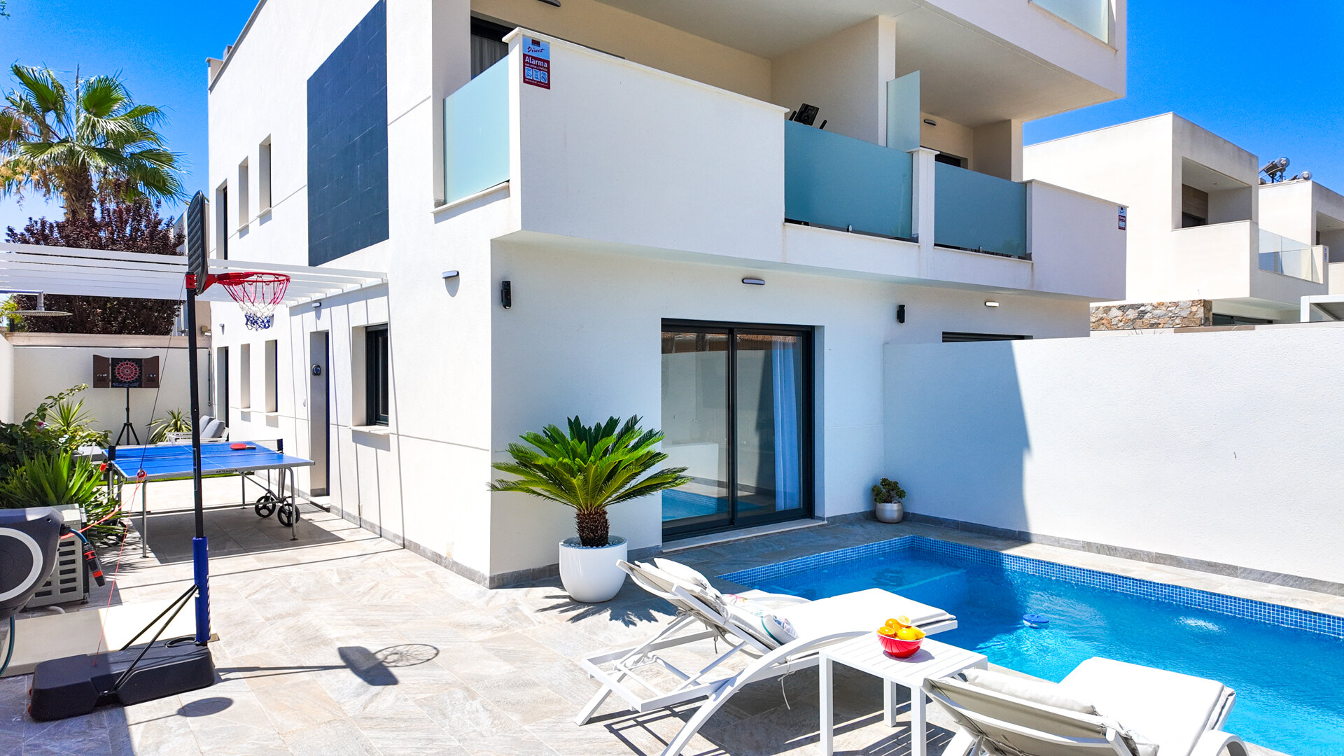 Villa Soleada - with private heated pool and jacuzzi