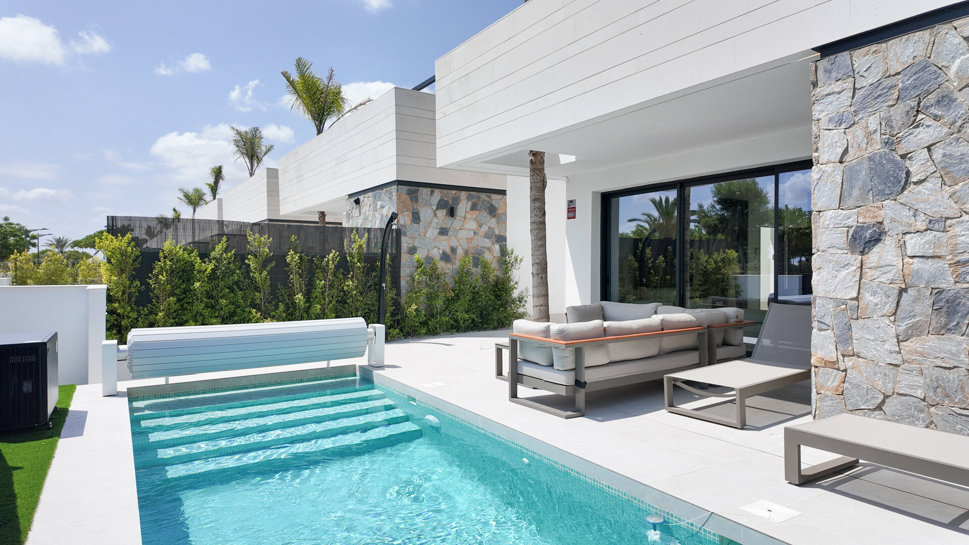 Villa Palmera with private heated pool and jacuzzi