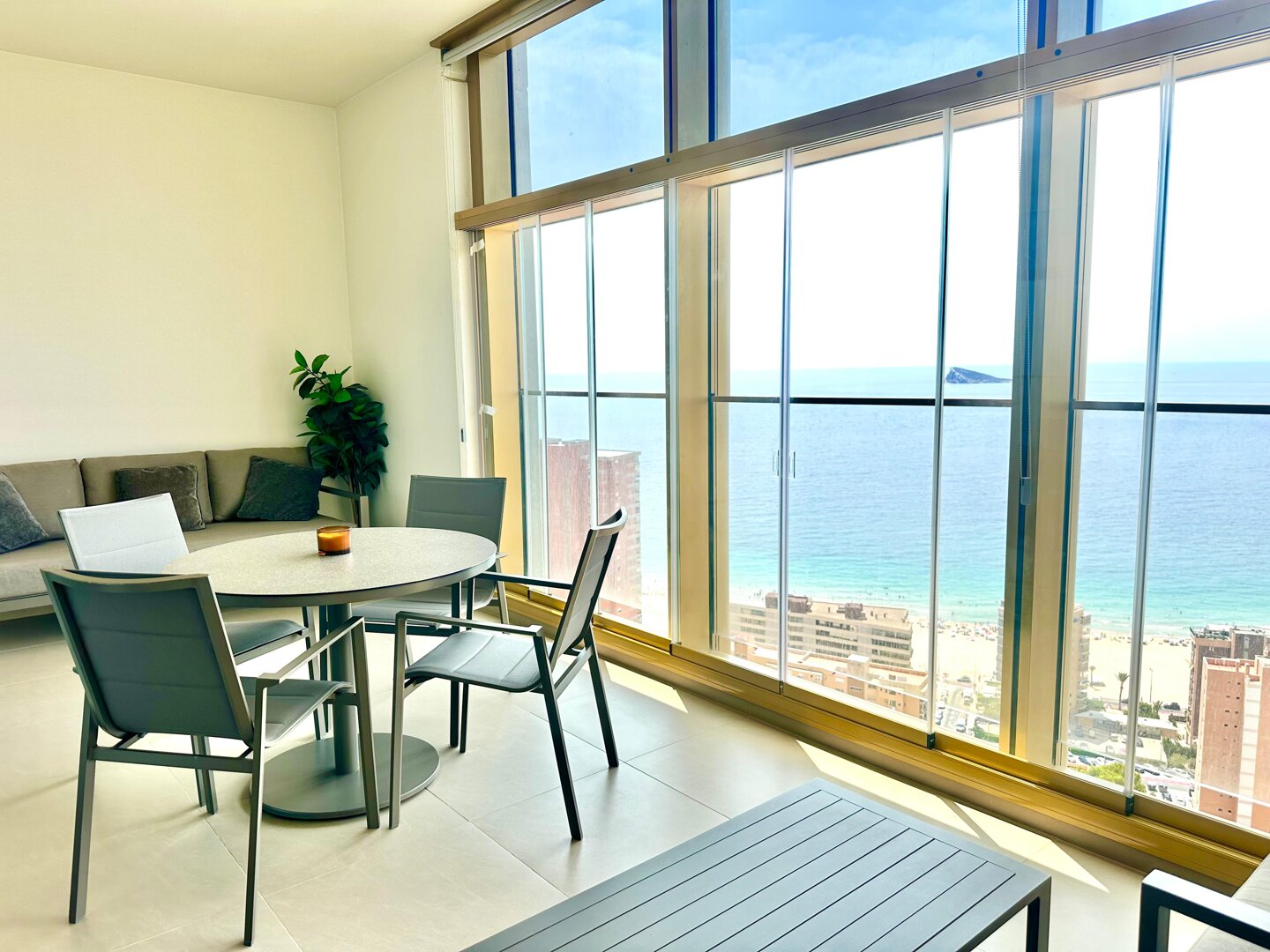 Intempo Apartment 176 - with sea view and a heated pool and jacuzzi