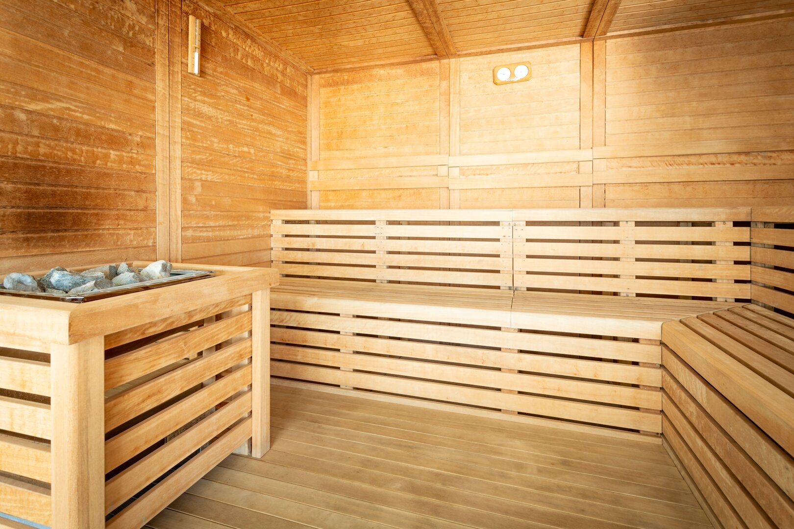 Intempo Apartment 176 - with sea view and a heated pool and jacuzzi