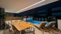 Villa Lakeside Rosalia - con piscina privada climatizada