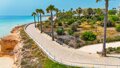 Apartment Vistmar III with a private terrace and garden, 200 meters from the sea