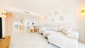 Valonia PREMIUM Apartment, 150 Meter vom Meer entfernt, mit beheiztem Pool.