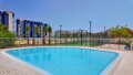 Valonia PREMIUM Apartment, 150 Meter vom Meer entfernt, mit beheiztem Pool.